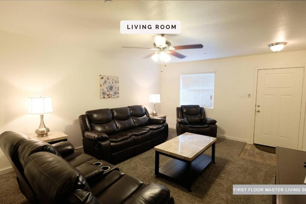 3 Story, 3 Bdrm, 4 Beds, 2 Bath, North Houston, Iah - 10B Villa Esterno foto