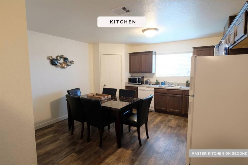 3 Story, 3 Bdrm, 4 Beds, 2 Bath, North Houston, Iah - 10B Villa Esterno foto